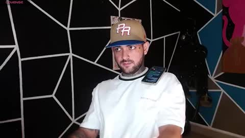 nicolas online show from October 2025 02:24:01 AM