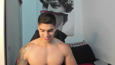 Snapshot of nicolasmuscle chatting on December 2024 11:08:02 PM Andres online show from December 2024 11:08:02 PM