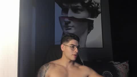 Snapshot of nicolasmuscle chatting on September 2025 06:35:01 PM Andres online show from September 2025 06:35:01 PM