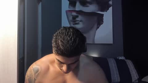 Snapshot of nicolasmuscle chatting on October 2025 02:28:02 AM Andres online show from October 2025 02:28:02 AM