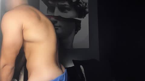 Snapshot of nicolasmuscle chatting on October 2025 07:03:02 PM Andres online show from October 2025 07:03:02 PM