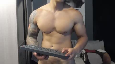 Snapshot of nicolasmuscle chatting on October 2025 11:50:01 PM Andres online show from October 2025 11:50:01 PM
