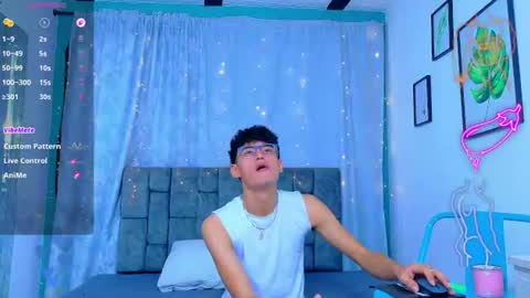 Snapshot of nicolastorres__ chatting on July 2026 10:21:02 AM nicolastorres__ online show from July 2026 10:21:02 AM