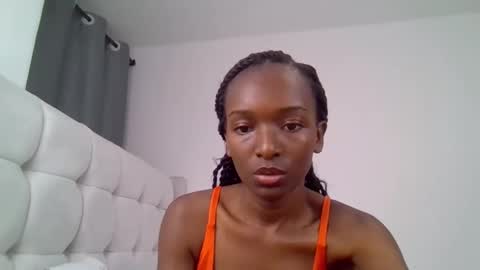 nicole161117 online show from November 2025 01:49:01 AM