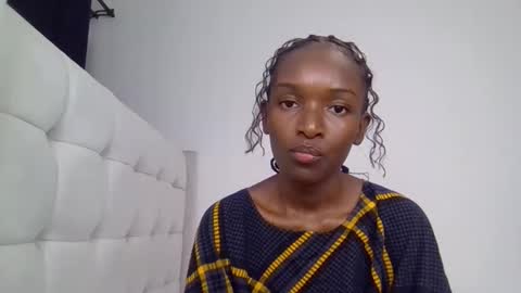 nicole161117 online show from February 2026 09:19:01 PM