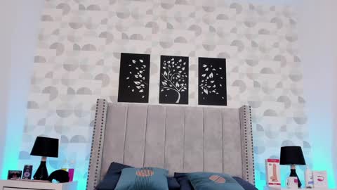 Snapshot of nicole_adam_ms chatting on January 2025 01:10:01 PM Nicole Adam online show from January 2025 01:10:01 PM