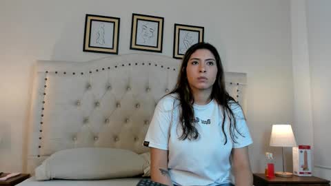 Snapshot of nicole_adam_ms chatting on February 2025 01:03:01 PM Nicole Adam online show from February 2025 01:03:01 PM