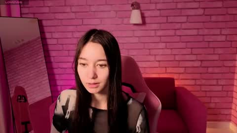 Snapshot of nicole_brownie chatting on May 2026 12:51:02 AM Nicole online show from May 2026 12:51:02 AM