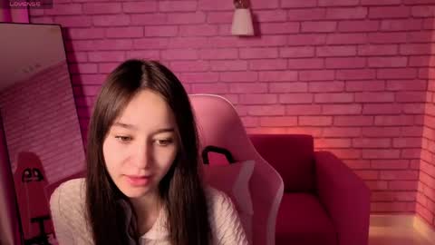 Snapshot of nicole_brownie chatting on May 2026 01:00:01 AM Nicole online show from May 2026 01:00:01 AM