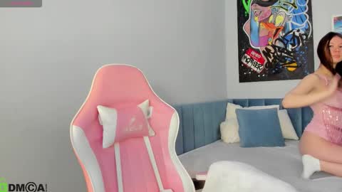 GMT7TueWedThSu 0300am-0900am. Sa 1000am-0400pm online show from November 2025 12:55:02 AM