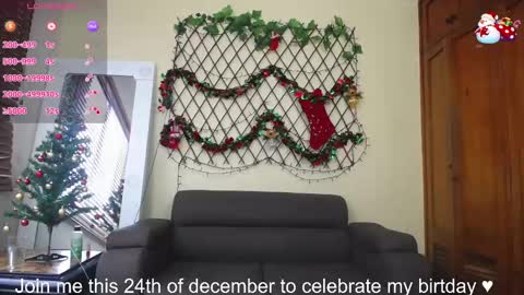 Snapshot of nicole_santana_ chatting on December 2024 08:00:01 PM Nicole Santana online show from December 2024 08:00:01 PM