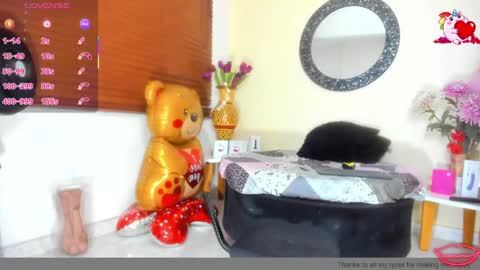 Nicole Santana online show from April 2026 11:07:02 PM