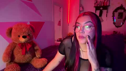 Nicole online show from February 2026 05:40:02 AM