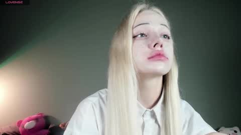 Mary online show from September 2025 02:35:02 AM