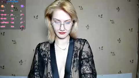 Snapshot of nicoledaviss_ chatting on June 2026 07:23:01 PM NicoleDavis online show from June 2026 07:23:01 PM