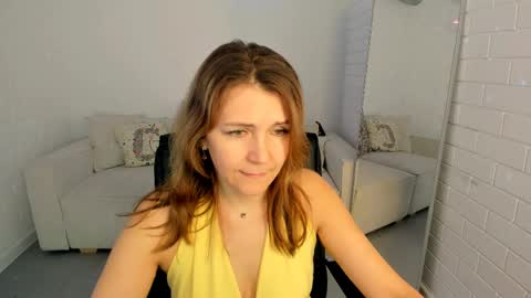 nicolehits online show from April 2026 01:28:01 PM