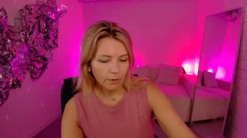Snapshot of nicolehits chatting on June 2026 09:12:02 AM nicolehits online show from June 2026 09:12:02 AM