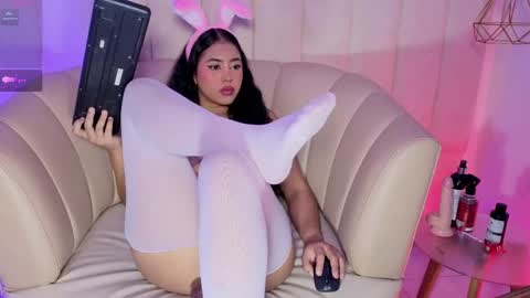 Nicole  online show from June 2026 03:29:01 PM