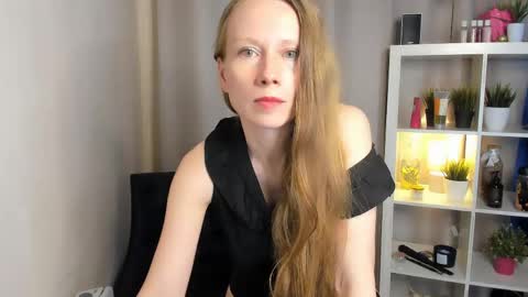 Nicole online show from May 2026 12:46:01 PM