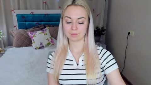 NicoleStunning online show from May 2026 08:52:02 AM