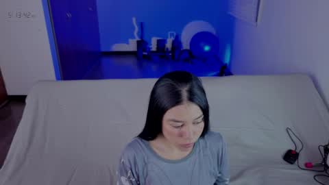Snapshot of nicollbashel chatting on April 2026 10:13:01 AM Nicoll Independent model online show from April 2026 10:13:01 AM