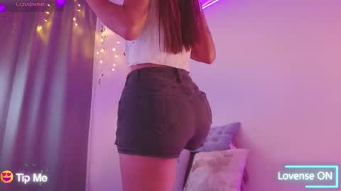 Nicolle online show from February 2026 09:30:02 AM