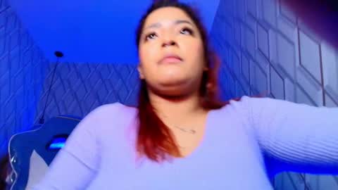 Nicolle Miley online show from December 2025 04:17:02 AM