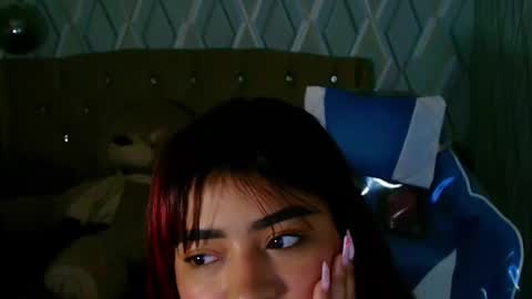 Nicolle Miley online show from March 2026 04:25:02 AM