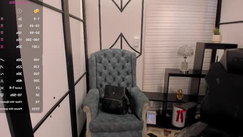 NicolRoss online show from November 2025 09:37:02 PM