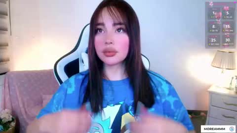 Nicol online show from October 2025 01:44:01 AM