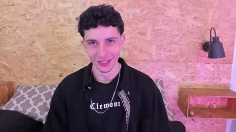 Nico online show from October 2025 02:28:02 PM