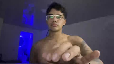 nicvelez22 online show from April 2026 02:56:01 AM