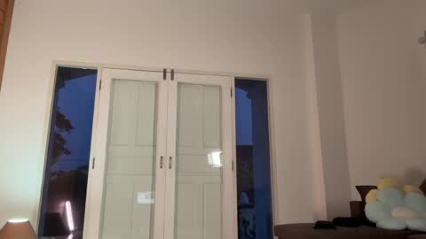 Aurora online show from April 2026 11:46:02 AM