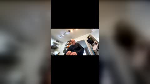 nighthawk150086 online show from November 2025 10:15:02 AM