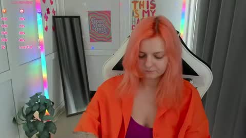 Snapshot of nightleaf_ chatting on July 2026 12:54:02 PM Bestie online show from July 2026 12:54:02 PM