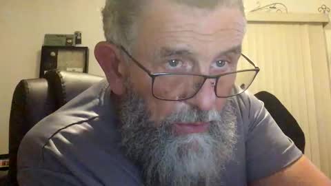 nightmoves1970 online show from October 2025 03:08:01 AM