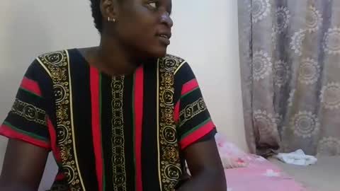 Snapshot of nightnurse60 chatting on November 2025 07:18:02 AM bubbly online show from November 2025 07:18:02 AM