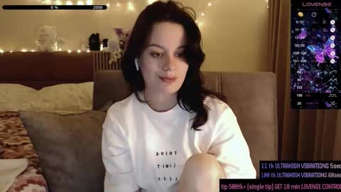 Snapshot of nightpurr chatting on December 2025 09:33:02 PM Darcy online show from December 2025 09:33:02 PM