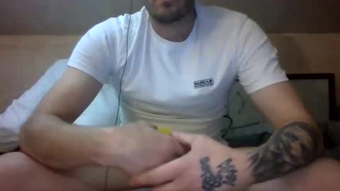 nighttime online show from December 2024 11:25:01 PM