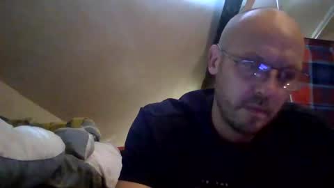 nighttime online show from December 2024 06:39:02 PM