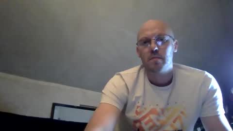 nighttime online show from December 2024 03:12:01 AM