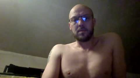 nighttime online show from March 2025 09:46:02 PM