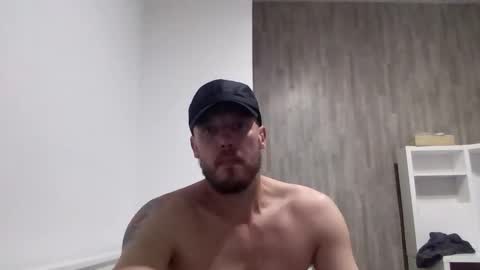 nighttime online show from October 2025 01:58:02 AM