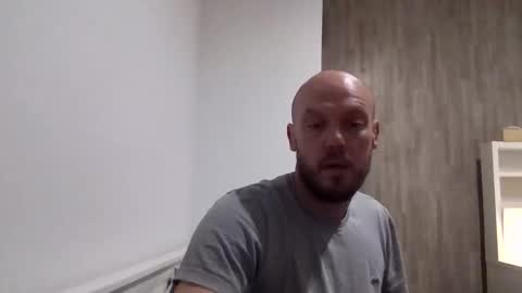 nighttime online show from October 2025 06:50:01 PM