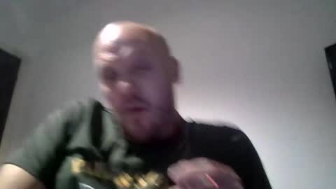 nighttime online show from November 2025 09:59:02 PM