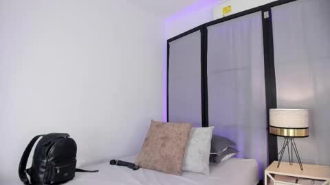 Niicole online show from February 2026 10:10:02 PM