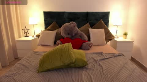 niiik_miiiki online show from February 2025 11:12:02 AM