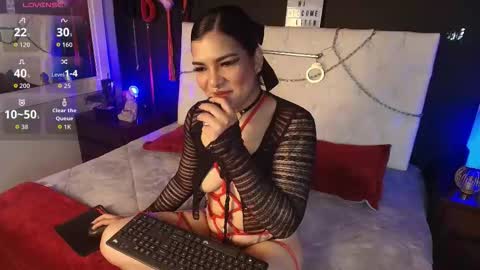 Niinatorres online show from January 2026 08:46:02 PM