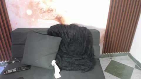 NIKA online show from May 2026 07:39:01 AM