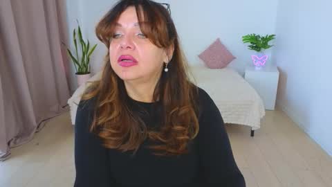 Nika light online show from November 2025 11:16:02 AM